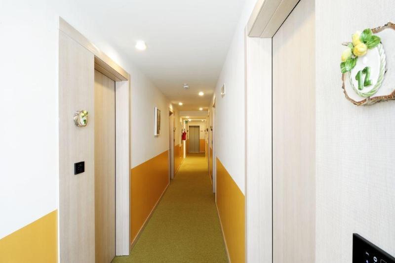 Eco Hotel Bonapace Torbole Sul Garda Ngoại thất bức ảnh