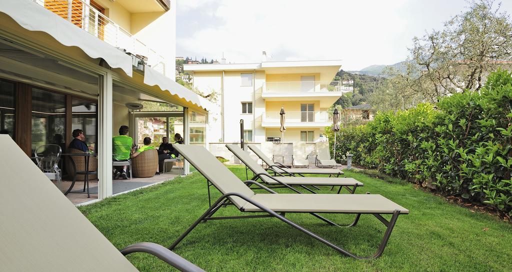 Eco Hotel Bonapace Torbole Sul Garda Ngoại thất bức ảnh
