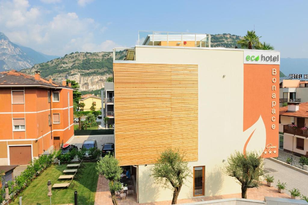 Eco Hotel Bonapace Torbole Sul Garda Ngoại thất bức ảnh