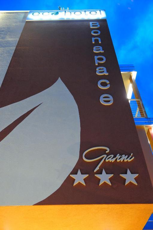 Eco Hotel Bonapace Torbole Sul Garda Ngoại thất bức ảnh