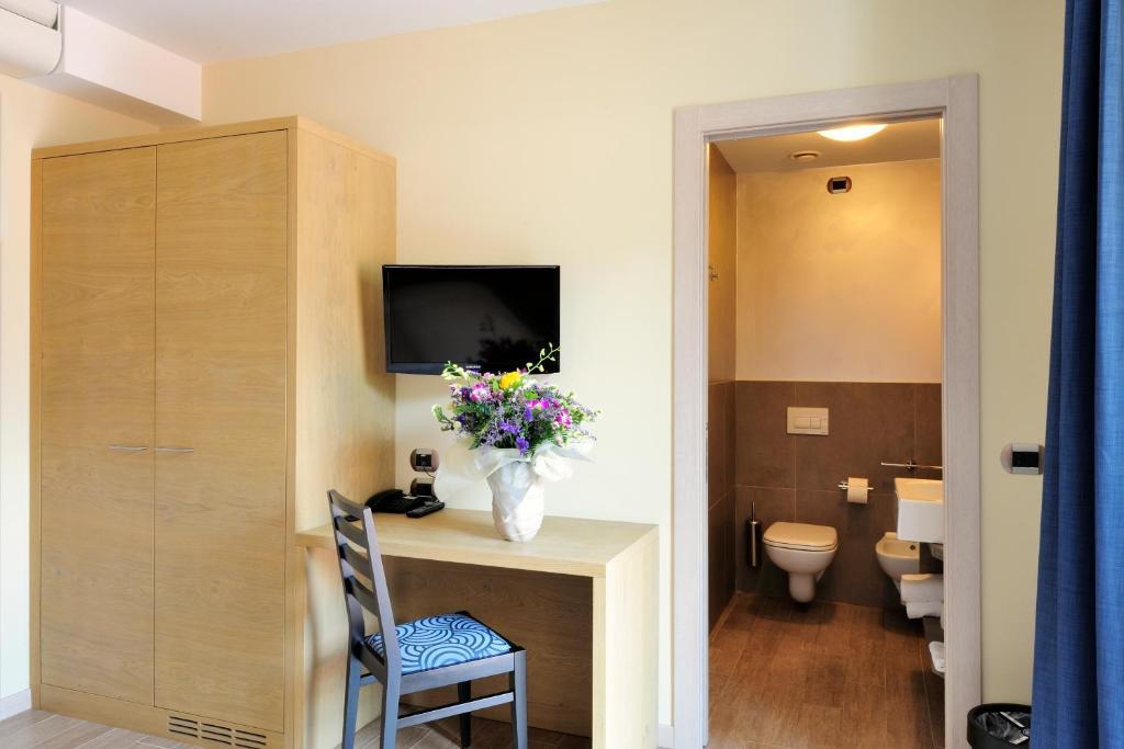 Eco Hotel Bonapace Torbole Sul Garda Phòng bức ảnh