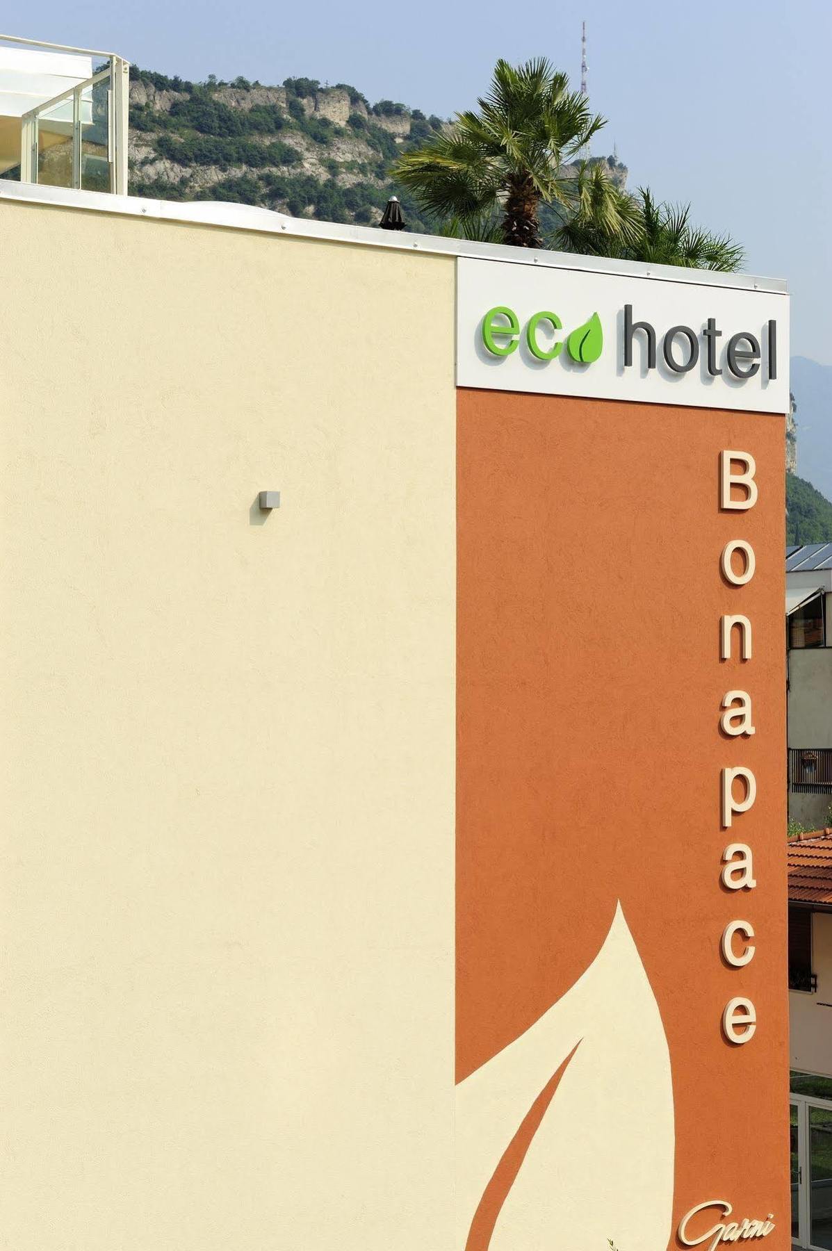 Eco Hotel Bonapace Torbole Sul Garda Ngoại thất bức ảnh