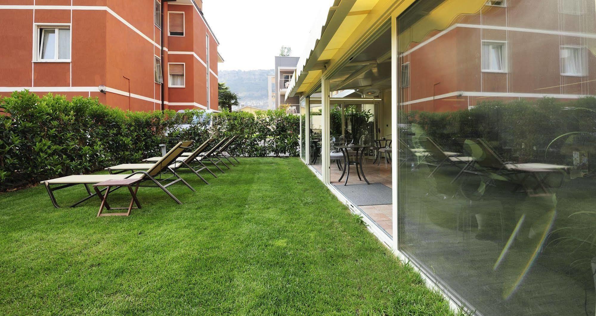 Eco Hotel Bonapace Torbole Sul Garda Ngoại thất bức ảnh